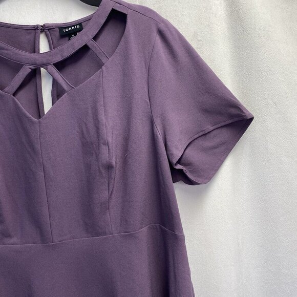 TORRID Cris Cross Crew-Neck Short Cap Sleeve Peplum Blouse Women Sz 0 Purple - Picture 14 of 16